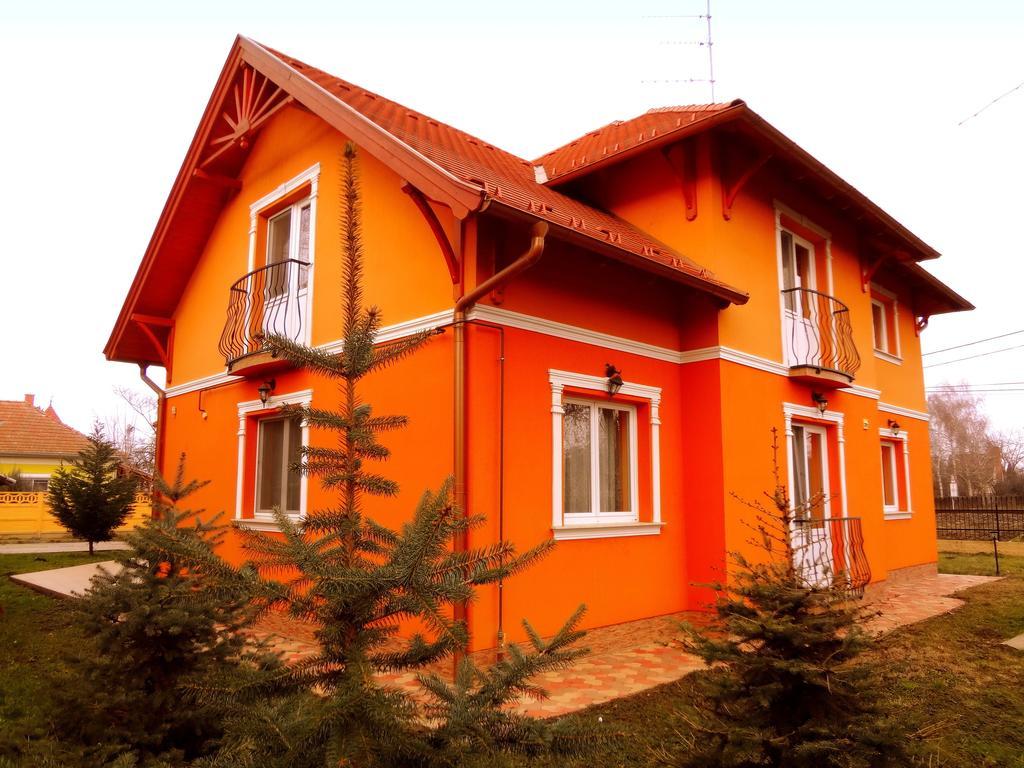 Hotel Horvath Vendeghaz Orosháza Exterior foto