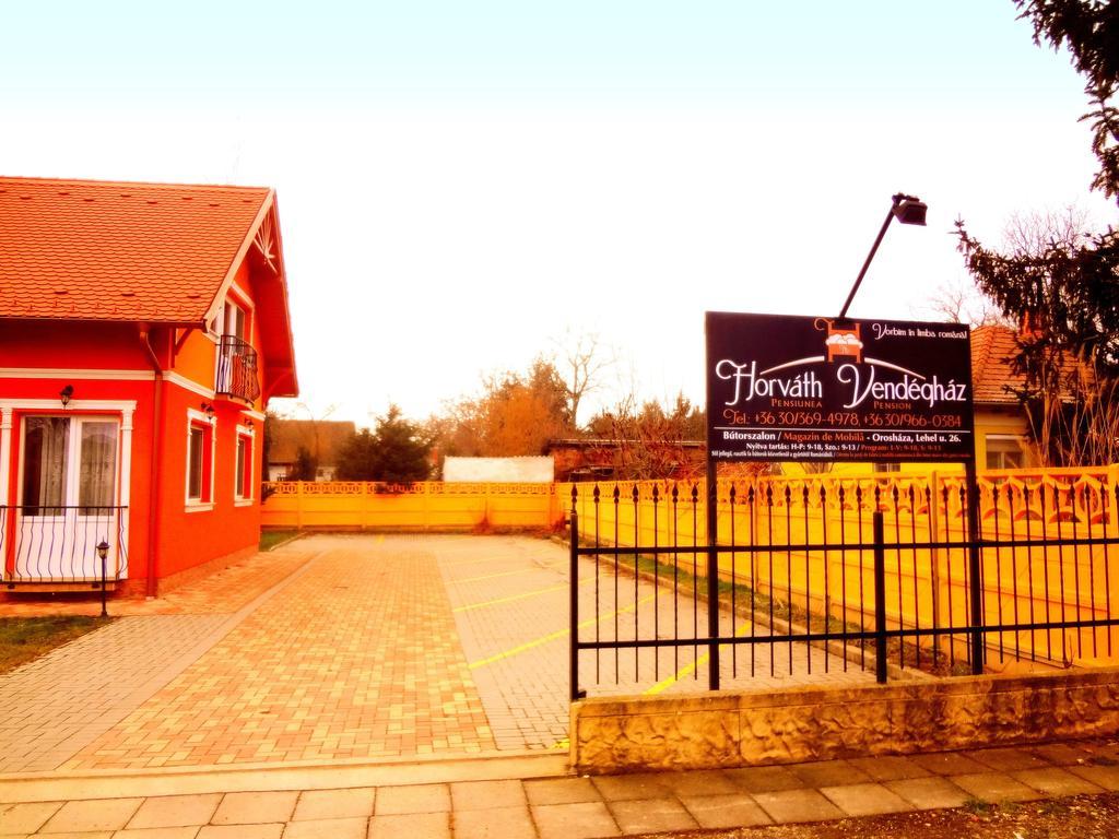 Hotel Horvath Vendeghaz Orosháza Exterior foto