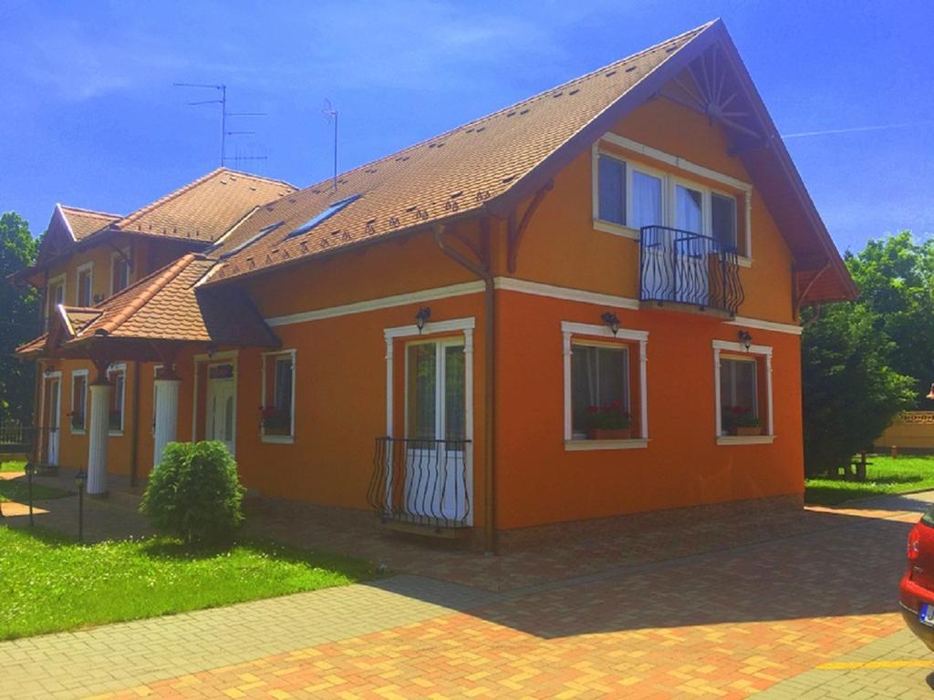 Hotel Horvath Vendeghaz Orosháza Exterior foto